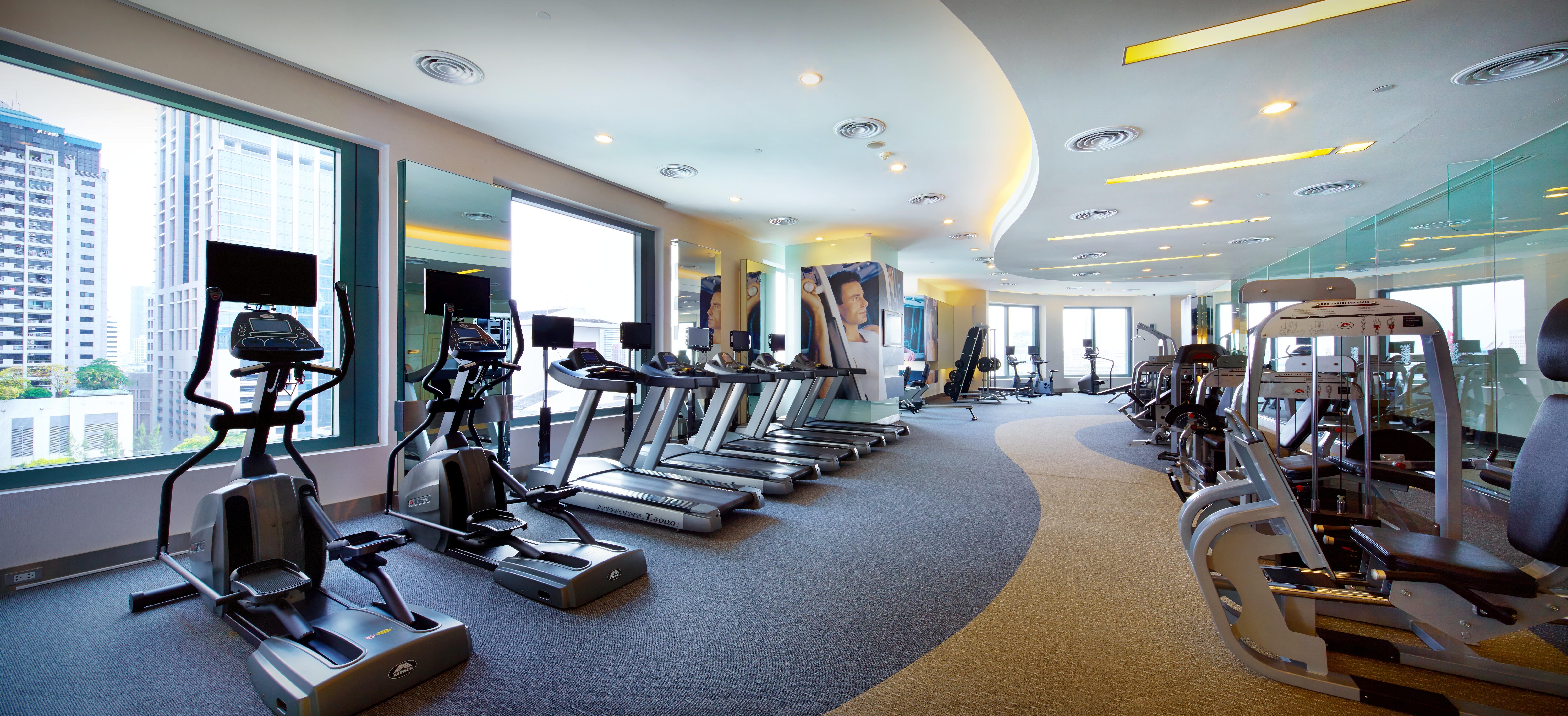 Grande Centre Point Hotel Ratchadamri Μπανγκόκ Εξωτερικό φωτογραφία The gym at the hotel