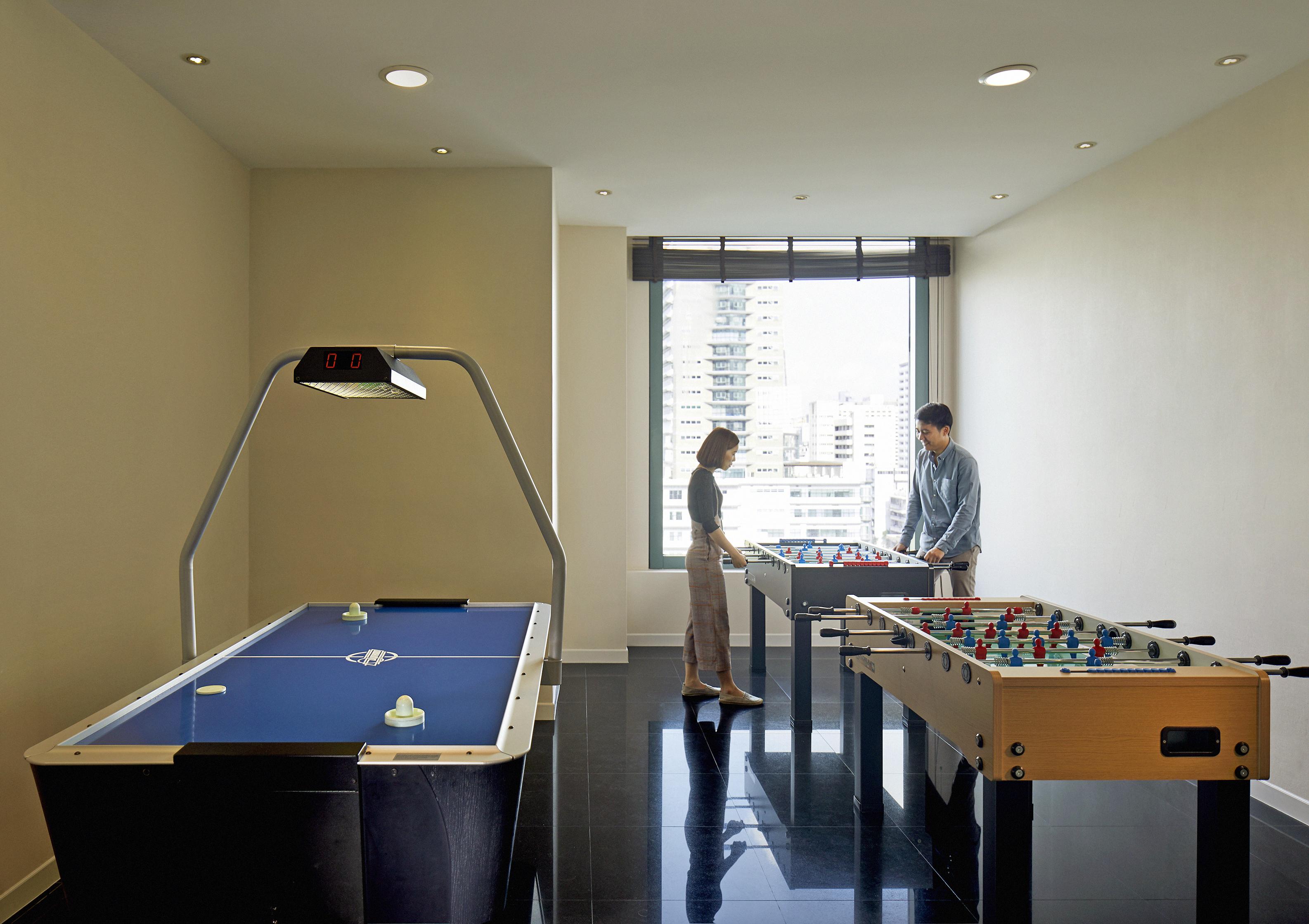 Grande Centre Point Hotel Ratchadamri Μπανγκόκ Εξωτερικό φωτογραφία The game foosball