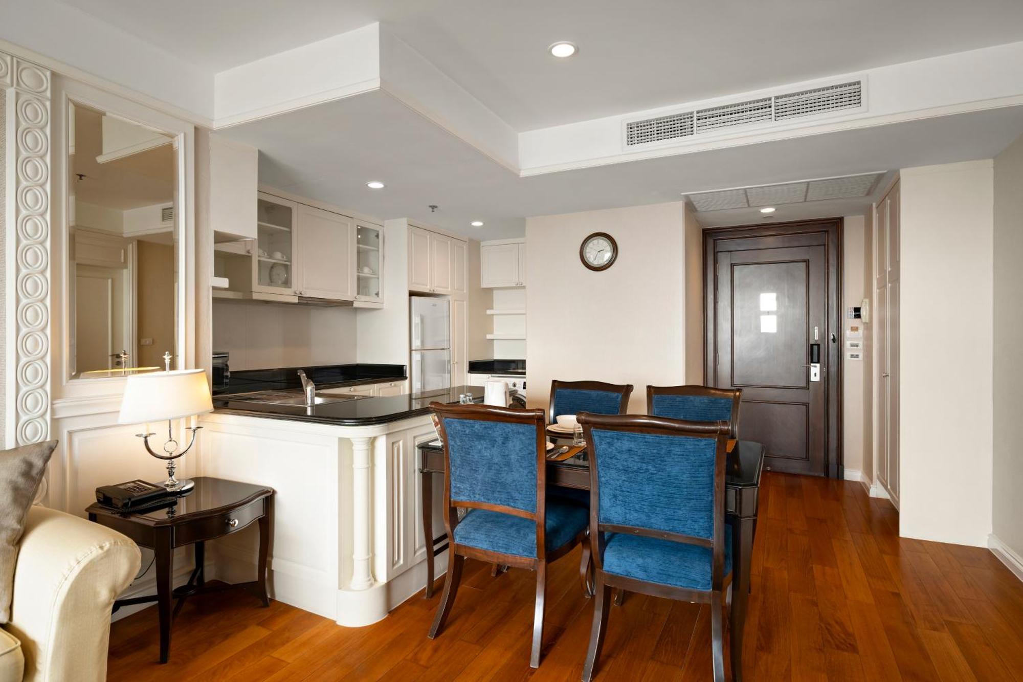 Grande Centre Point Hotel Ratchadamri Μπανγκόκ Εξωτερικό φωτογραφία A typical two-bedroom apartment